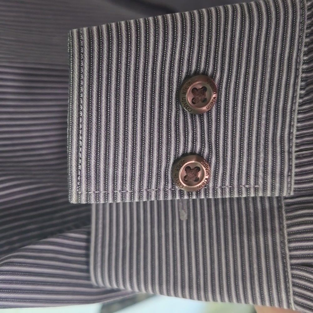 Calvin Klein long sleeve shirt - Picture 2 of 10